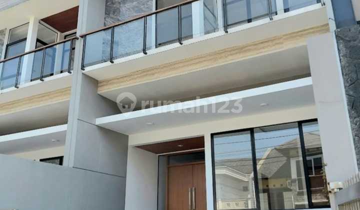 Modern Minimalist House Ready to Occupy in Mekarwangi, Bandung