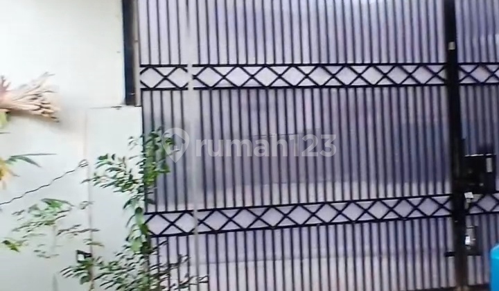 Rumah di Mainroad Daerah Kolonel Masturi Dekat Lembang Park Zoo 2