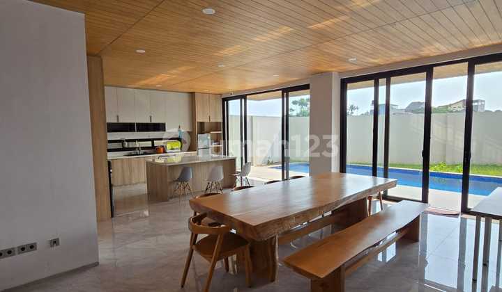 Rumah Baru Good View Bonus Furniture di Mainroad Setraduta 2