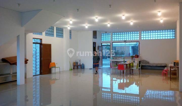 Ruko Luas di Mainroad Raya Lembang Cocok Untuk Cafe  3