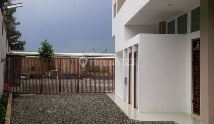 Ruko Luas di Mainroad Raya Lembang Cocok Untuk Cafe  11