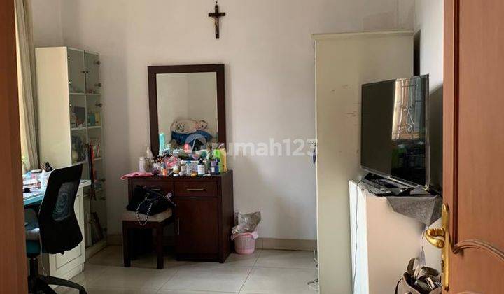 Rumah Megah Strategis di Sayap Riau, Kota Bandung 8