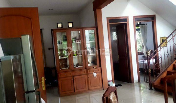 Rumah Megah Strategis di Sayap Riau, Kota Bandung 15