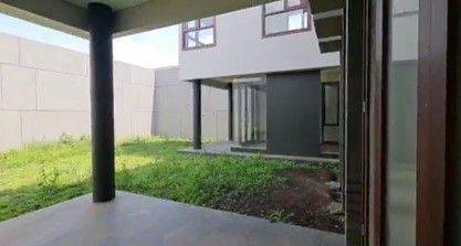 Jual Rumah Mewah 2 Lantai Luas 700 M Dekat Tol Pasteur Bandung 1