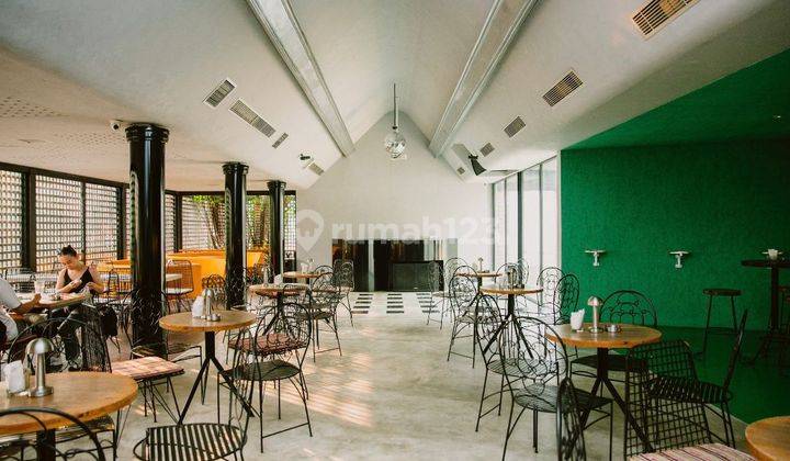 Ruang Usaha Lokasi Ramai Cocok Untuk Cafe Setrasari Bandung 1