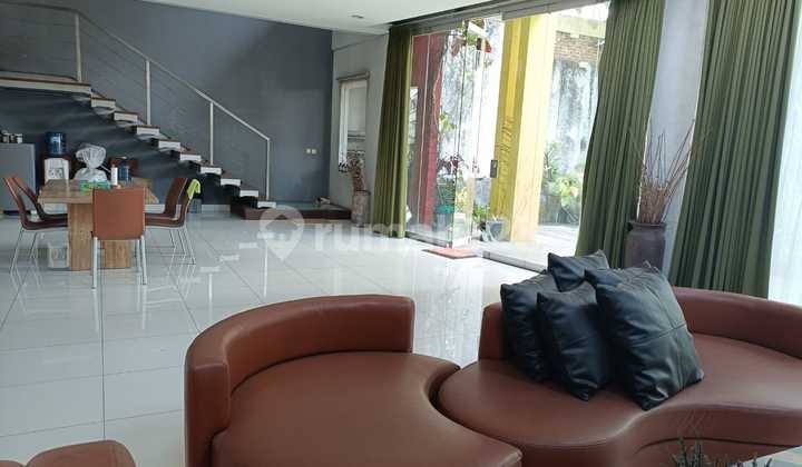 Rumah Luas Asri View Danau di Tatar Ratnasasih, KBP 1