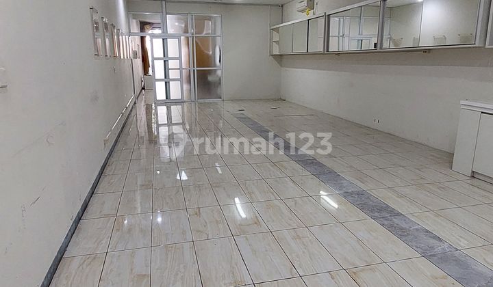 Good Ruko 2.5 Floors Ready to Use in Kota Baru Parahyangan Good Ruko 2.5 Floors Ready to Use in Kota Baru Parahyangan