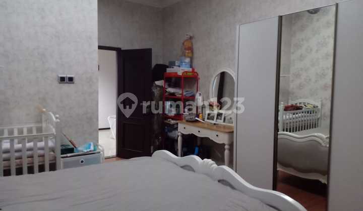 Split Level Luxury House with Swimming Pool in Setramurni Bandung 2