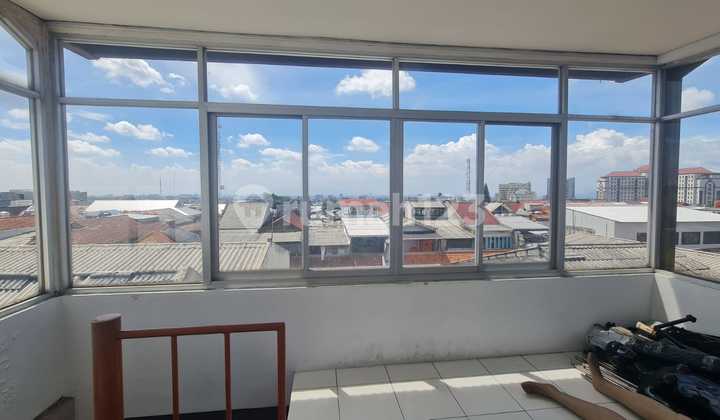 2 Ruko Setrasari Mall 4 Floors on Main Road with Heavy Traffic 2