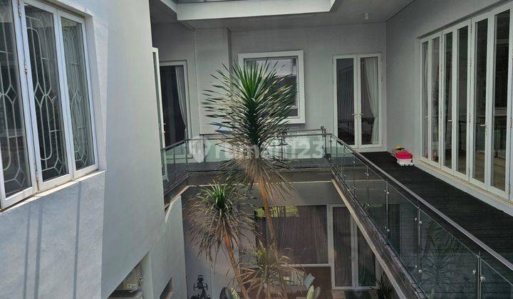 Di Jual Rumah Mewah Siap Huni Strategis di Bandung Kota 2