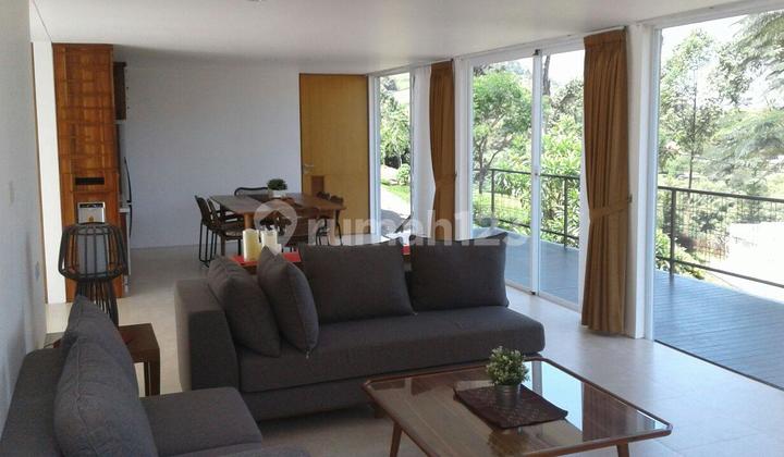 Spacious and Serene Villa in the Cool Dago Village Area