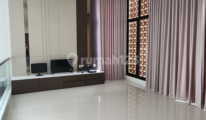 Rumah Mewah View Danau Di Cluster Emily Summarecon Bandung Rumah Mewah View Danau Di Cluster Emily Summarecon Bandung