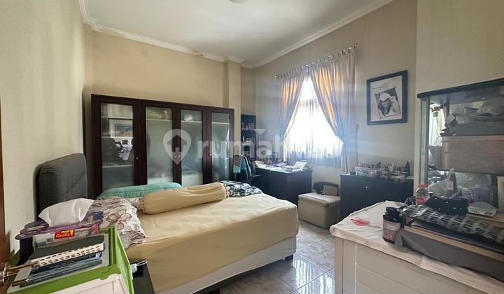 Rumah Bagus Posisi Hook Luas Terawat di Setra Duta Rumah Bagus Posisi Hook Luas Terawat di Setra Duta