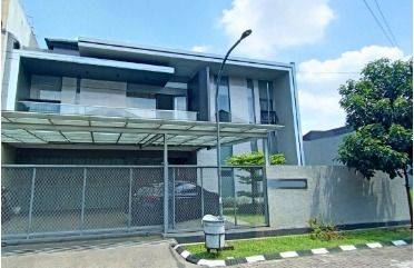 Di Jual Rumah Mewah Fully Furnish di Tengah Kota Siap Huni  2