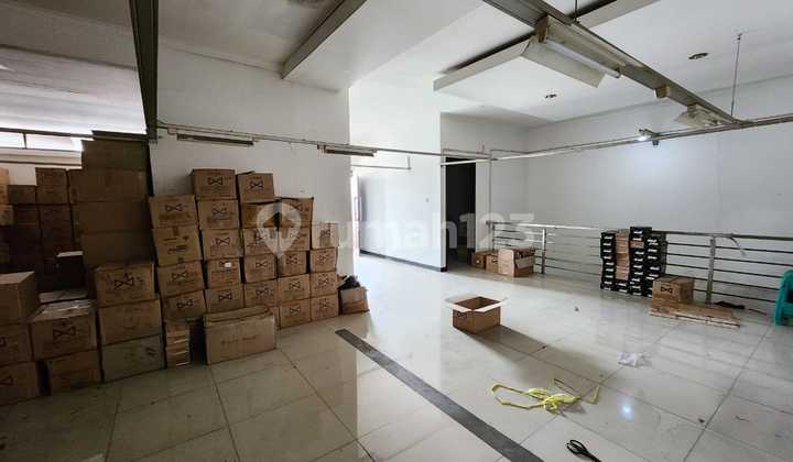 Rumah Cocok Untuk Ruang Usaha di Rajawali Sakti, Kota Bandung Rumah Cocok Untuk Ruang Usaha di Rajawali Sakti, Kota Bandung