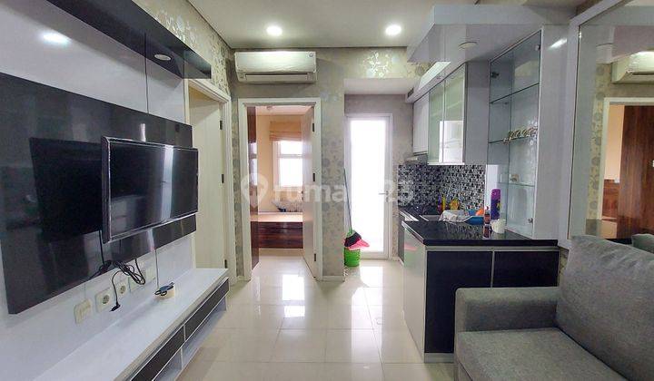 Sewa Apartemen 2 BR Lantai 28 Di Parahyangan Residence Bandung 1