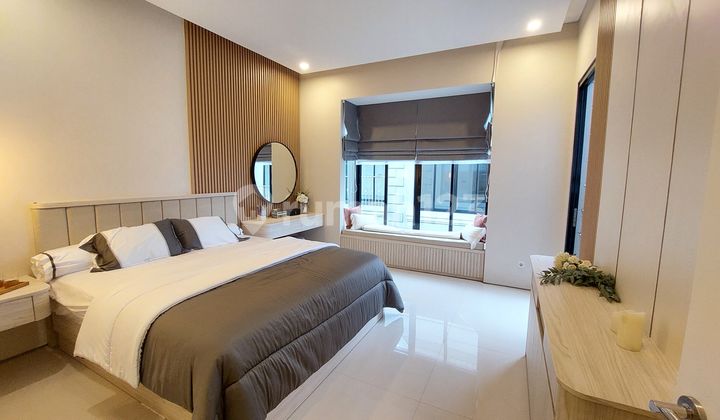 Exclusive 2-Story New House Near Toll Road in Setraduta Bandung 10