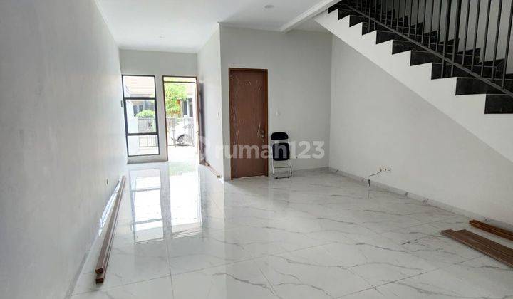 Di Jual Rumah Baru 2 Lantai Siap Huni di Singgasana, Bandung 1