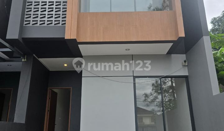 Rumah Baru Minimalis Modern di Mekar Sejahtera, Bandung