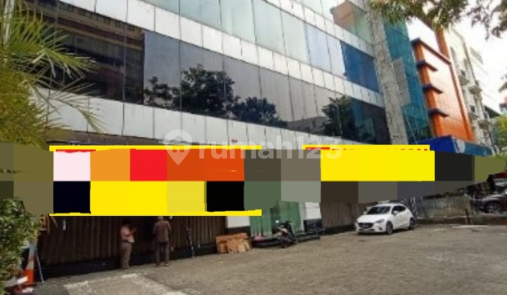 Attached Shop House Melawai 21x30m². North Facing 4 Floors Attached Shop House Melawai 21x30m². North Facing 4 Floors