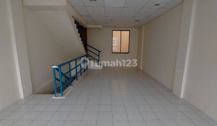 Ruko siap pakai 4.5x12m2 bagus 3 lantai HGB 5
