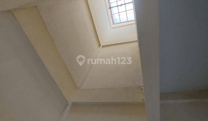 Ruko siap pakai 4.5x12m2 bagus 3 lantai HGB 10