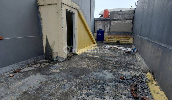 Ruko siap pakai 4.5x12m2 bagus 3 lantai HGB 14