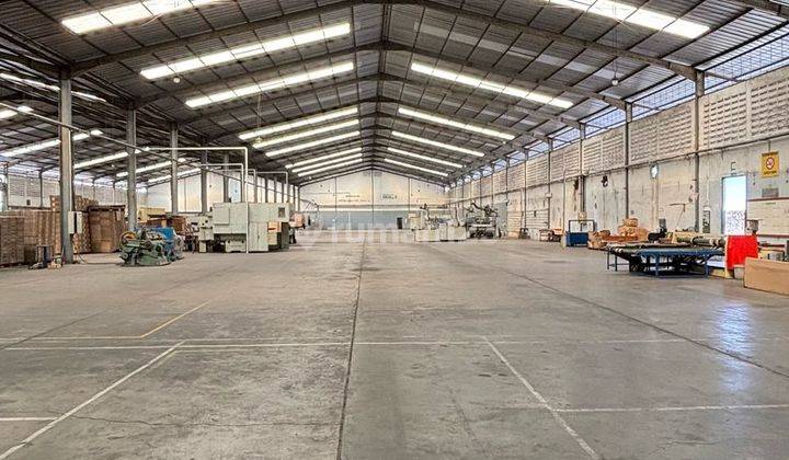 Gudang Di Cikarang Selatan.luas Tanah Est 8200m2. Luas Bangunan Est 4700m2.bagus.com Hadap Timur Laut 1