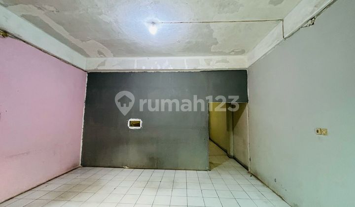 Ruko Di Pangeran Jayakarta Aksea Kontainer 5x17m2.bangunan 3.5 Lantai 2