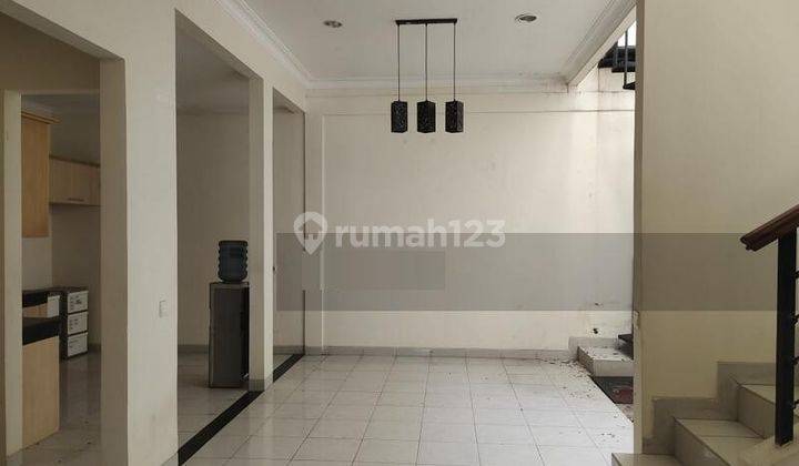 Dijual Cepat Rumah Strategis Summarecon 2