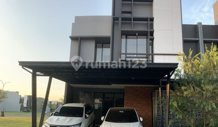 Dijual rumah 2 lantai di Survana Sutera Cluster Flavio