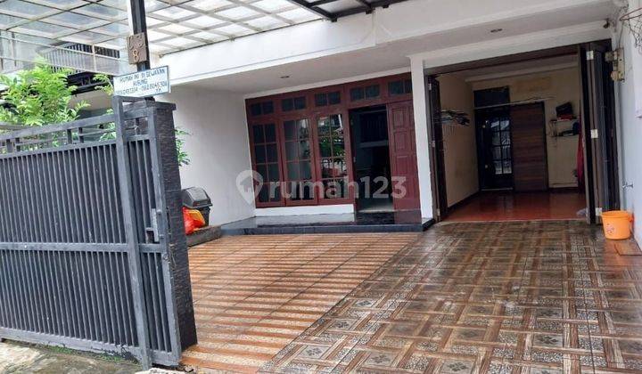 Rumah di Taman Malaka Pondok Kelapa 2 Lantai 2