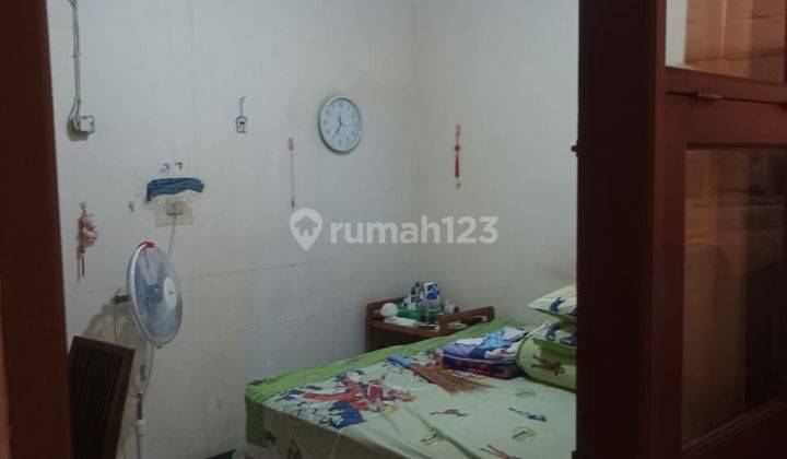 Rumah di Jl. Anggrek, Karet Kuningan