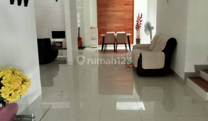 Dijual Rumah 2 Lantai di Melia Garden, Graha Bintaro