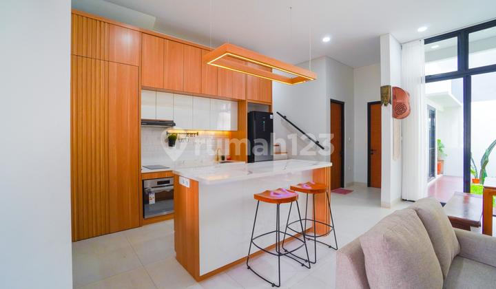 Dijual Rumah Cantik 2 Lantai di Cluster Amalfi, Gading Serpong 2