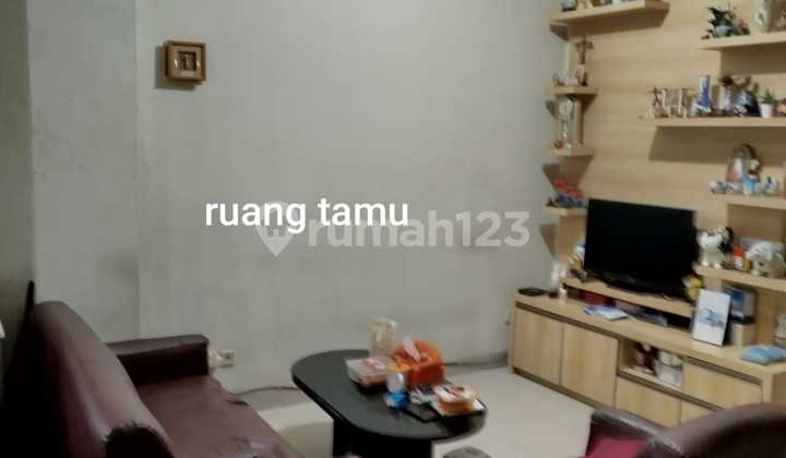 Dijual Rumah Semifurnish 2 Lantai di Sektor 7C Gading Serpong  