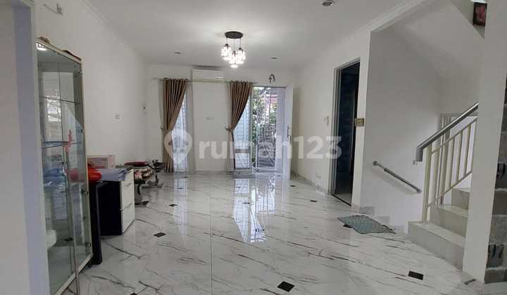 Disewakan Rumah Rapi Furnish Cluster Amalfi GS 2