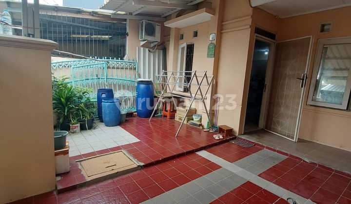 Dijual Rumah 1,5Lantai di Sektor 6 Gading Serpong 