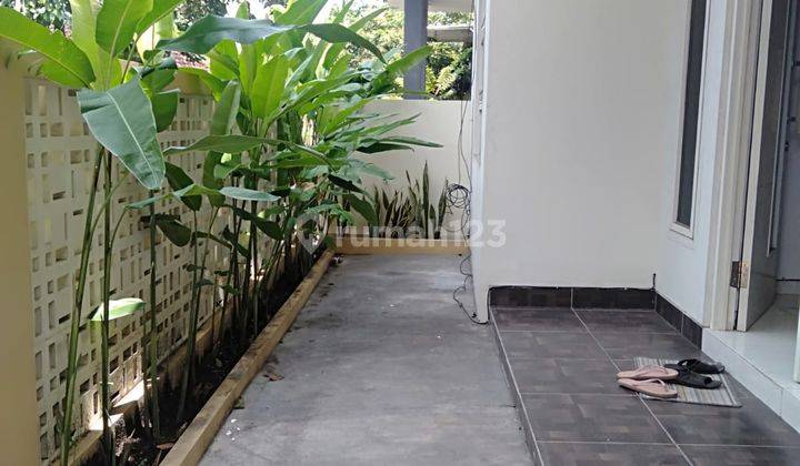 Rumah Sewa 2 Lantai Lantai Tengah Kota (yd)  3