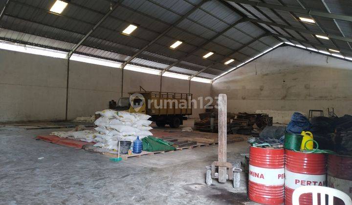 Gudang Sewa Lahan Luas di Tegal Besar Jember 3