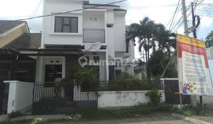 Rumah Minimalis 2 lantai Hook Kebonsari (jy)  1