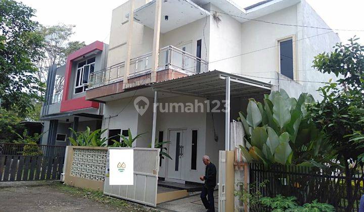 Rumah Minimalis 2 Lantai Kaliwates Dekat Jalur Provinsi  1