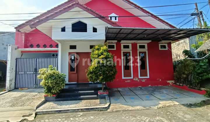 Jual Nego Rumah Dalam Perumahan SHM Jalan Palagan Siap Huni