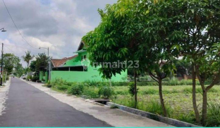 Mangku Aspal Strategis Sekitar Jalan Damai Barat Jalan Kaliurang 1