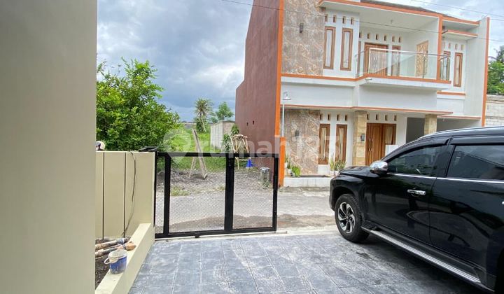 Rumah Baru Caturharjo Strategis Jalan Magelang Dekat Ibarbo
