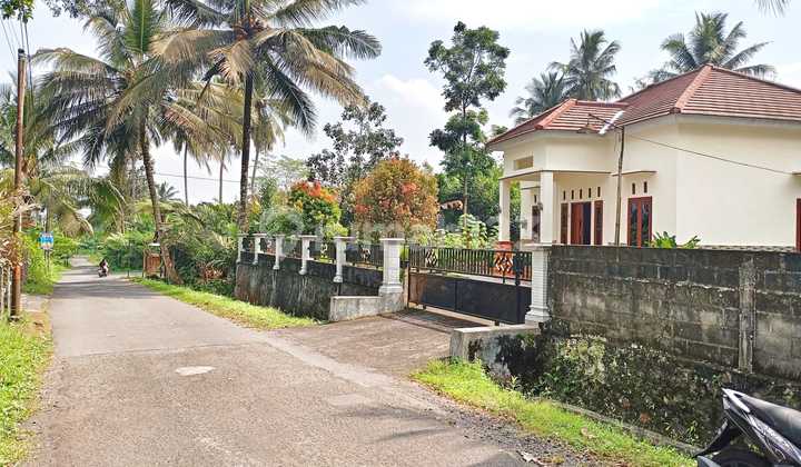 For Sale: Land with Bonus of Ready-to-Occupy House in Asti Turi, Sleman Area