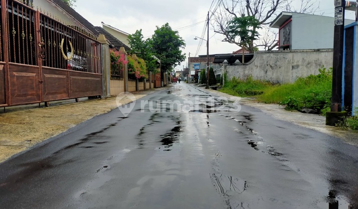 Land on Damai Street Ngaglik 910 m2 Close to UII Campus Kaliurang