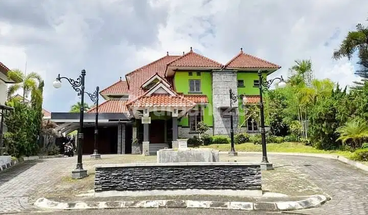 Rumah Siap Huni 2 Lantai Mewah Dalam Perumahan Merapi View Jakal