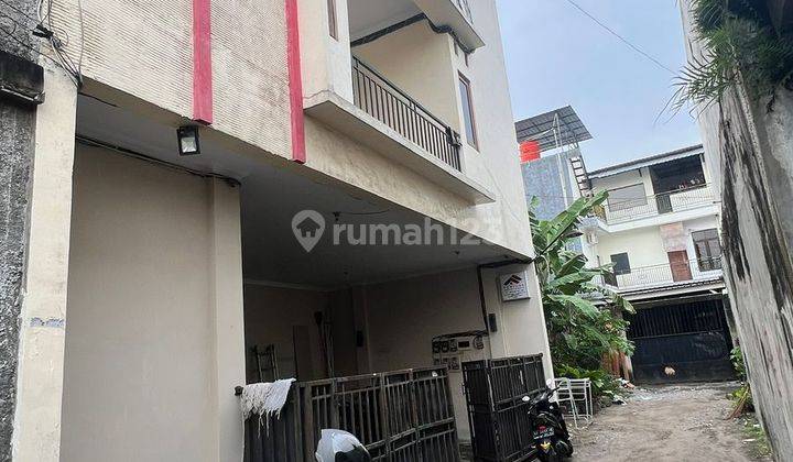 Dijual Murah Kost Full Penghuni di Jalan Wahid Hasyim Seturan 1