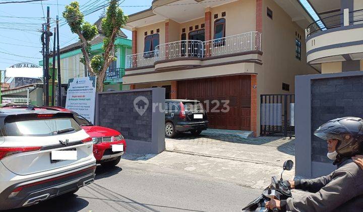 Kost 25 Kamar Plus Rumah Induk di Utara Hotel Hyatt Dekat Ke Ugm  2